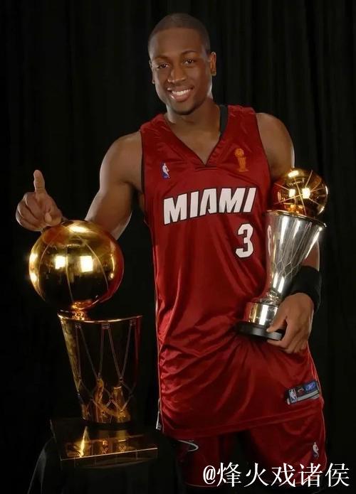 韦德:SGA持续进步,夺冠后今年将展现他的非凡实力 韦德:SGA持续进步,夺冠后今年将展现他的非凡实力